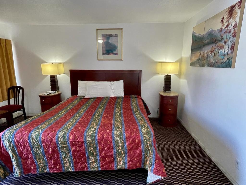 Desert Inn Мохаве Экстерьер фото