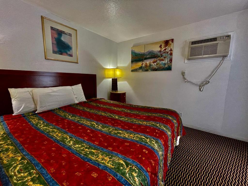 Desert Inn Мохаве Экстерьер фото