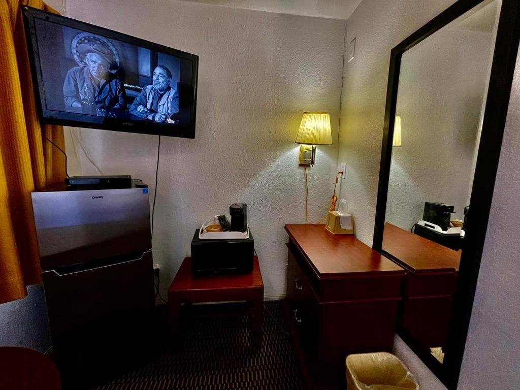 Desert Inn Мохаве Экстерьер фото